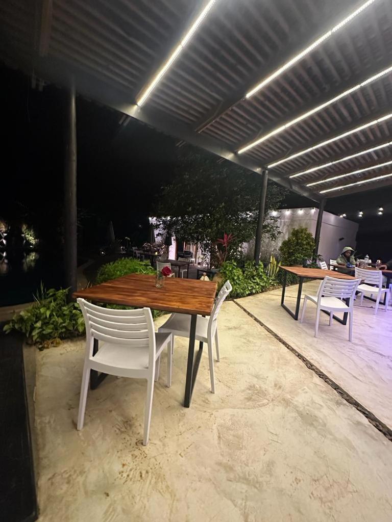 بونتا دو أورو Nkanhi Centro De Conferencias E Hotel المظهر الخارجي الصورة